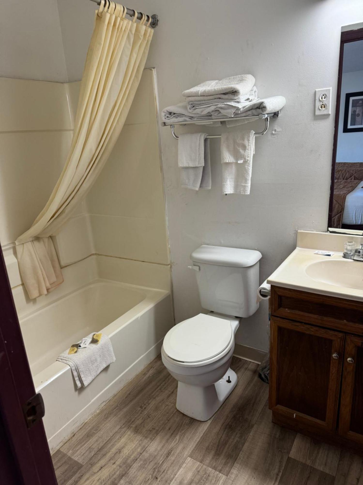 Royal Inn Albany 外观 照片